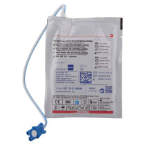 A back shot of the DefiSign Life adult defibrillator pads showing the technical information of the electrodes including manufacturers part number