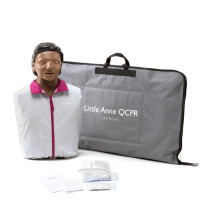 Stjlanneqd Laerdal Little Anne Qcpr Training Manikin With Carry Bag Dark Skin dark skinned training manikin head and torso with a grey tracksuit for practising cpr